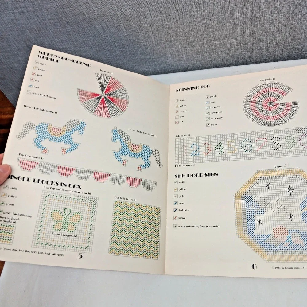 Projects for Baby in Plastic Canvas Leisure Arts 14 Projects Designs VTG Nursery